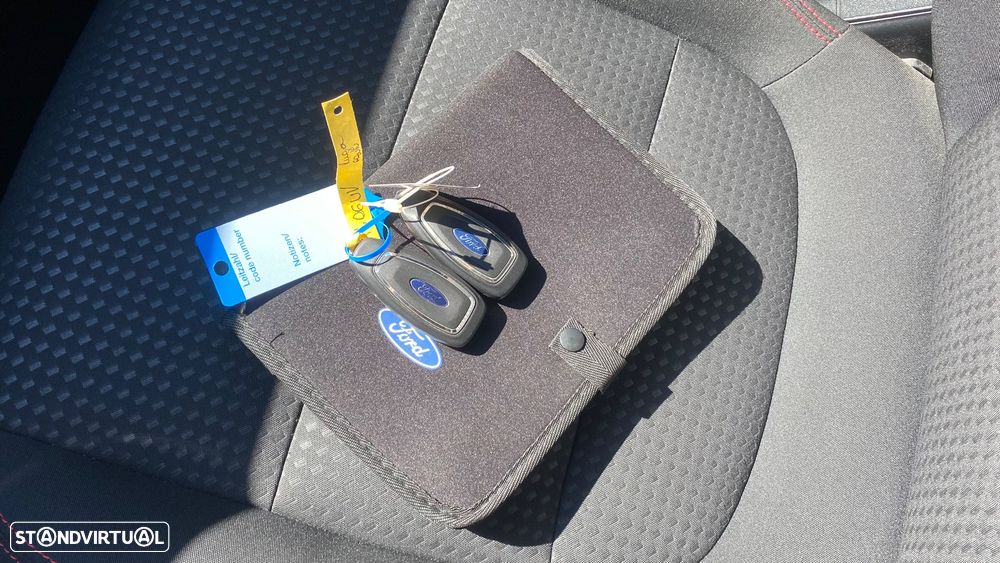 Ford Kuga 1.5 TDCi EcoBlue ST-Line Aut. - 58