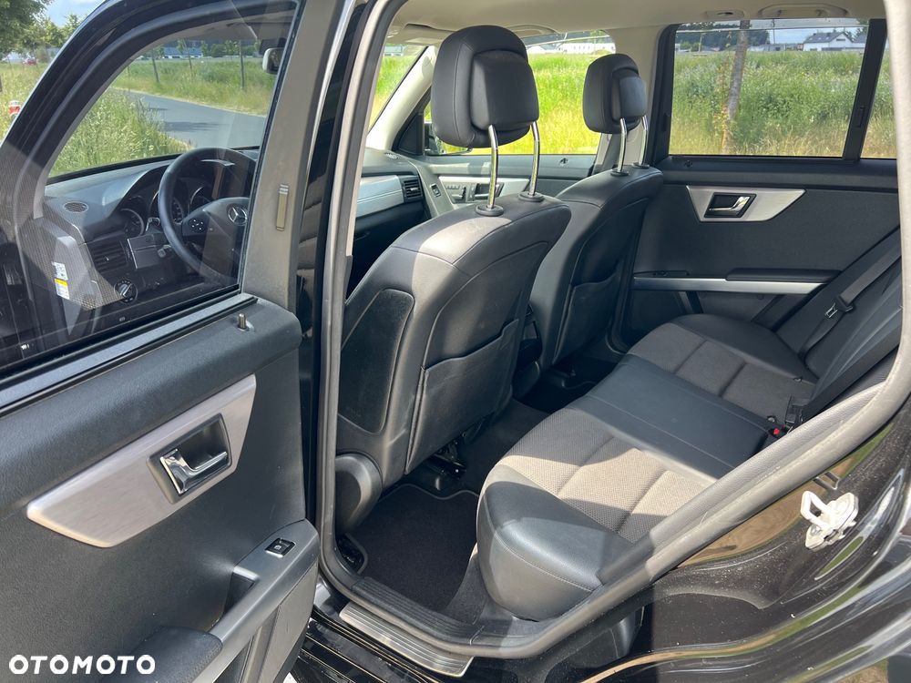 Mercedes-Benz GLK 300 4-Matic - 27