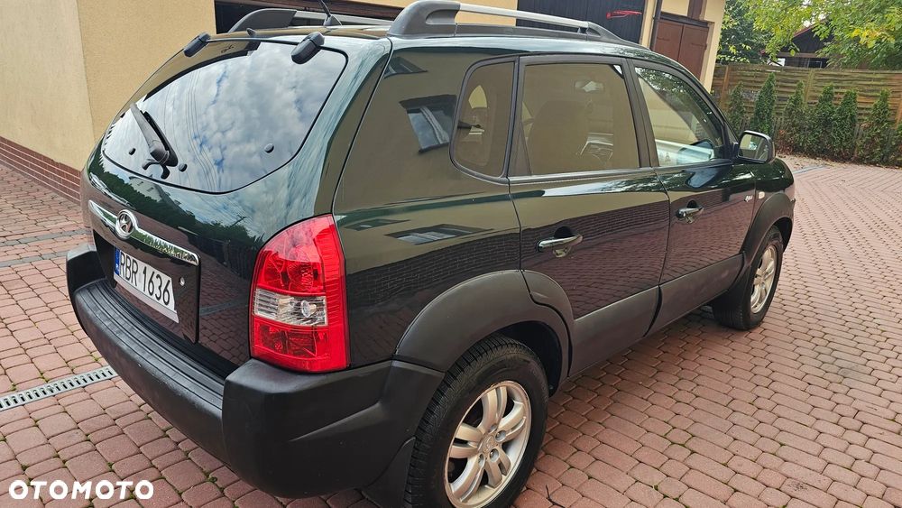 Hyundai Tucson 2.0 CRDi VGT 4WD GLS - 24