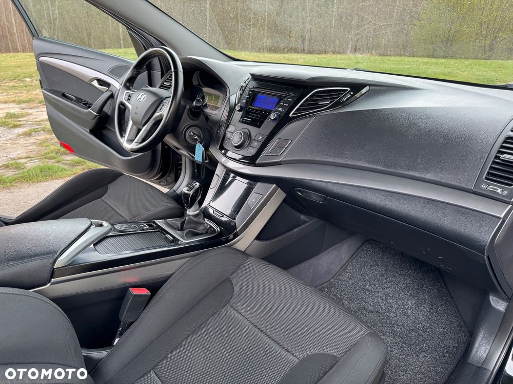 Hyundai i40 Kombi 1.6 Classic - 31