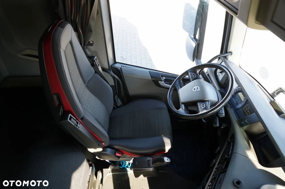 Volvo FH 460 / FIRANKA 7,3 M SOLÓWKA / MEGA / KLIMA POSTOJOWA / OŚ PODNOSZONA I SKRĘTNA / MOCNA PODŁOGA / - 27