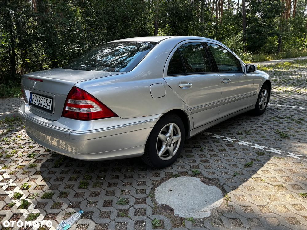 Mercedes-Benz Klasa C 200 Kompressor Elegance - 4