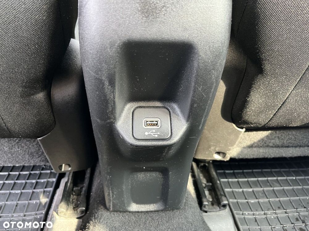 Jeep Renegade - 16