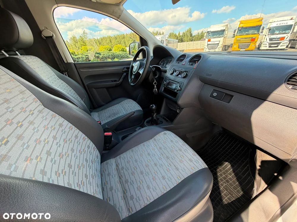 Volkswagen Caddy Maxi Comfortline BMT - 17