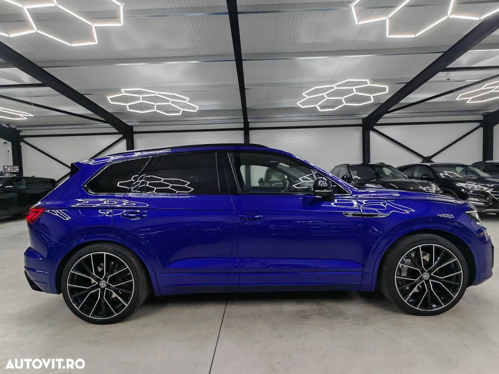 Volkswagen Touareg V6 TSI eHybrid PHEV R - 6