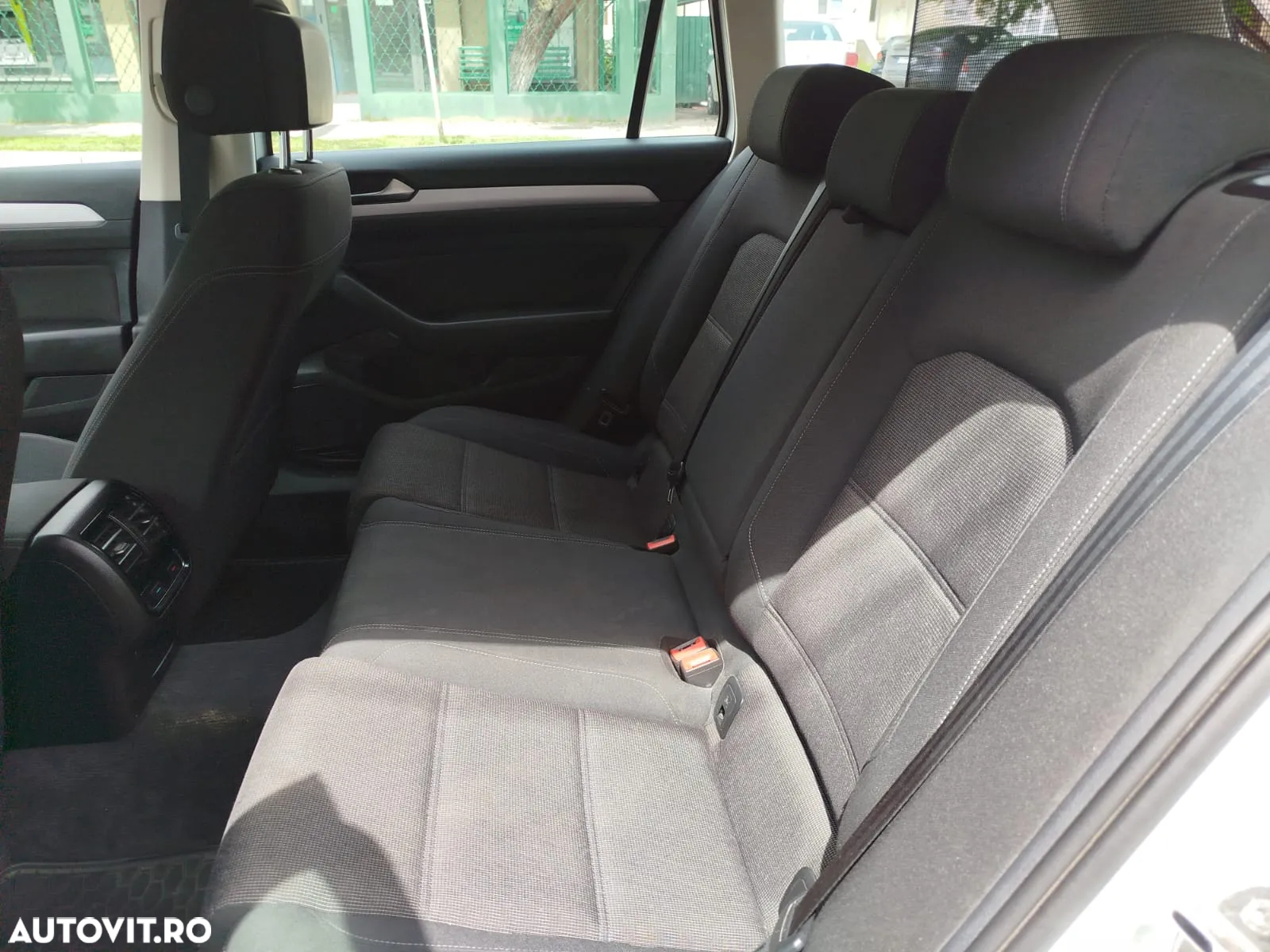 Volkswagen Passat Variant 2.0 TDI 4Motion Comfortline - 13