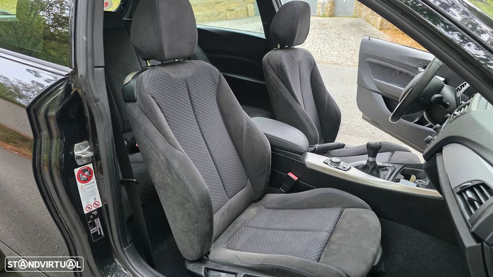 BMW 118 d Pack M - 21