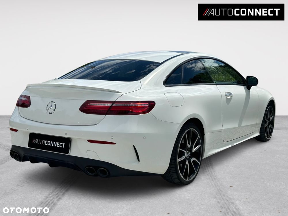 Mercedes-Benz Klasa E AMG 53 Coupe 4-Matic+ 9G-TRONIC - 3