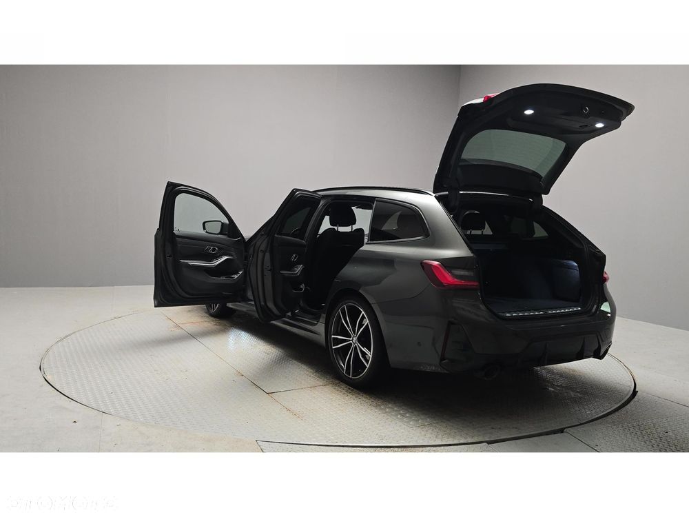 BMW Seria 3 320d xDrive Sport - 11