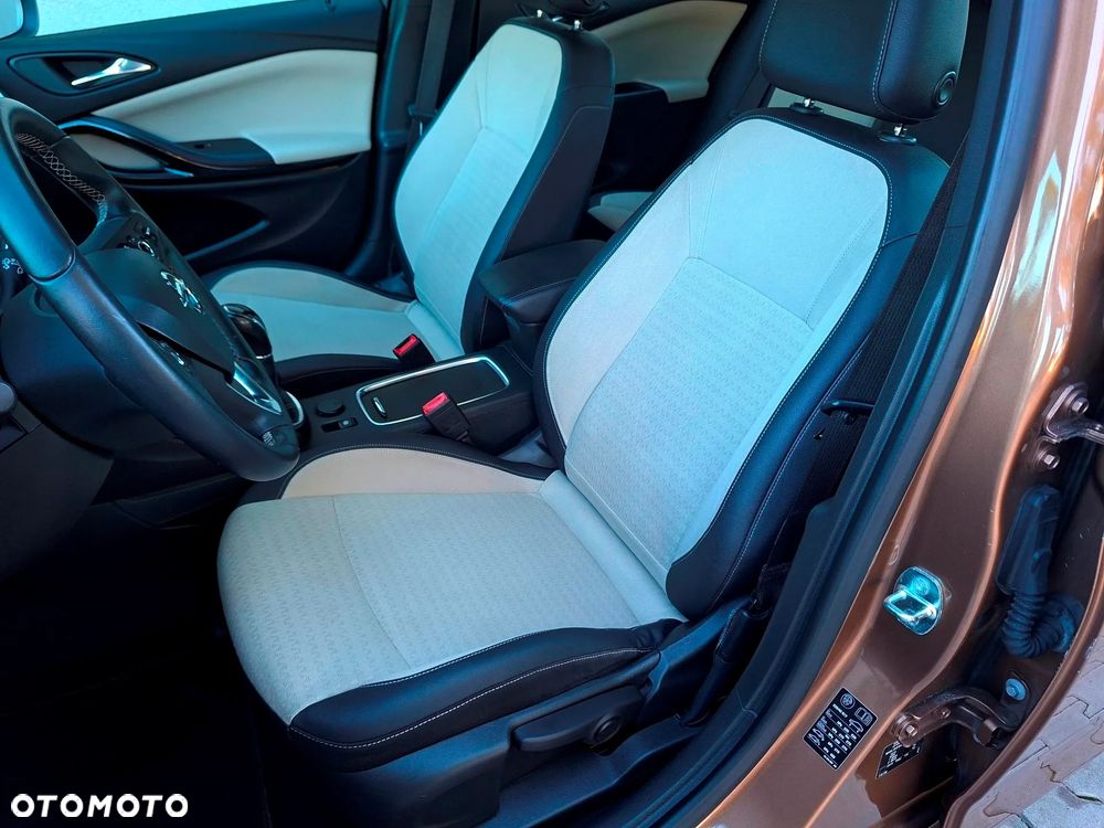Opel Astra 1.4 Turbo Innovation - 23