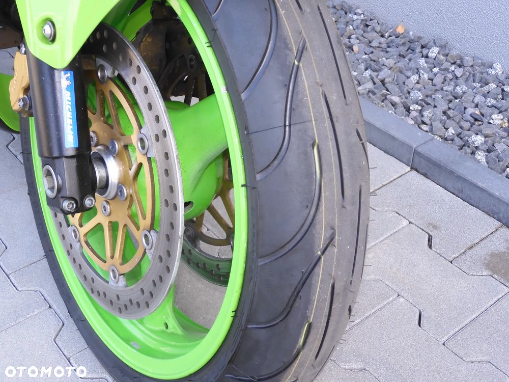 Kawasaki Ninja - 4