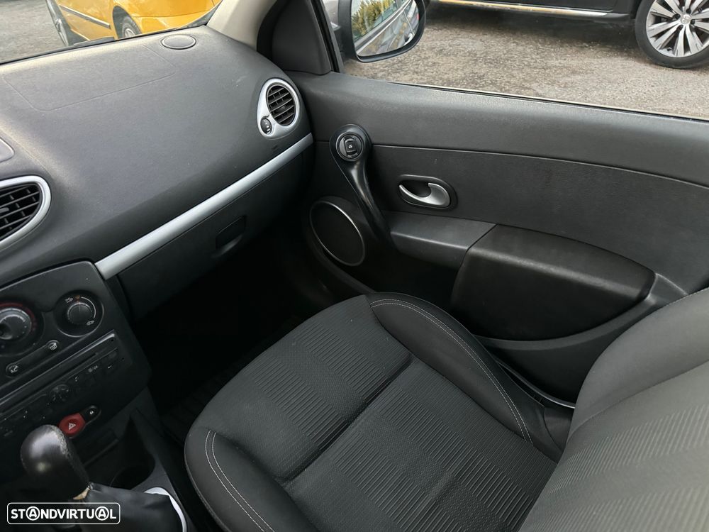 Renault Clio Break 1.2 16V Dynamique - 15