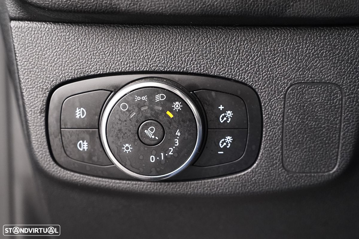 Ford Focus 1.0 EcoBoost MHEV ST-Line X - 18