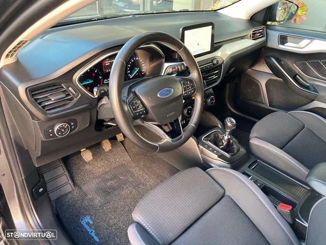 Ford Focus SW 1.5 EcoBlue S&S COOL&CONNECT - 9