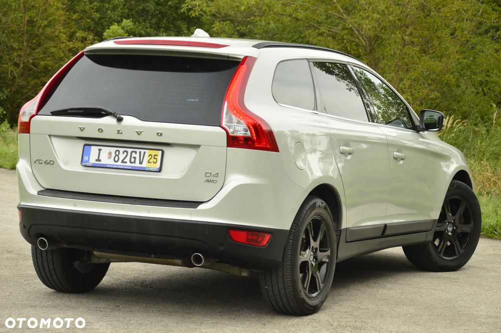 Volvo XC 60 D4 AWD Geartronic Momentum - 6