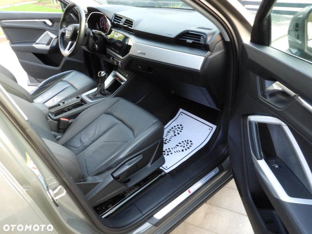 Audi Q3 Sportback 35 TDI S tronic S line - 36