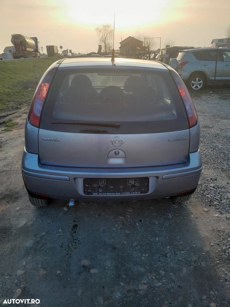Opel Corsa - 3
