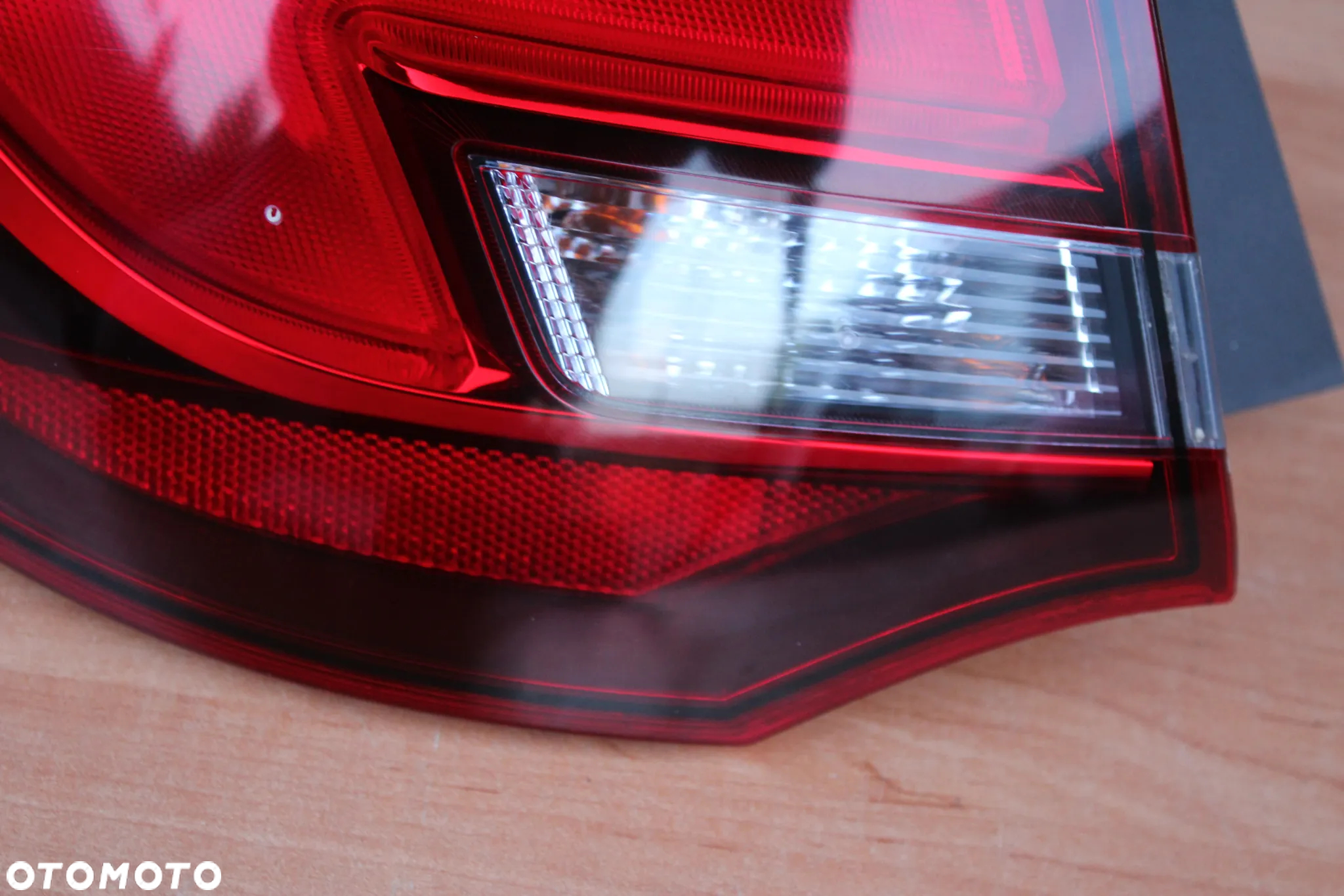 LAMPA LEWA TYLNA LEWY TYŁ W BŁOTNIK OPEL ASTRA J SEDAN EUROPA ORYGINALNA 25870153 - 3