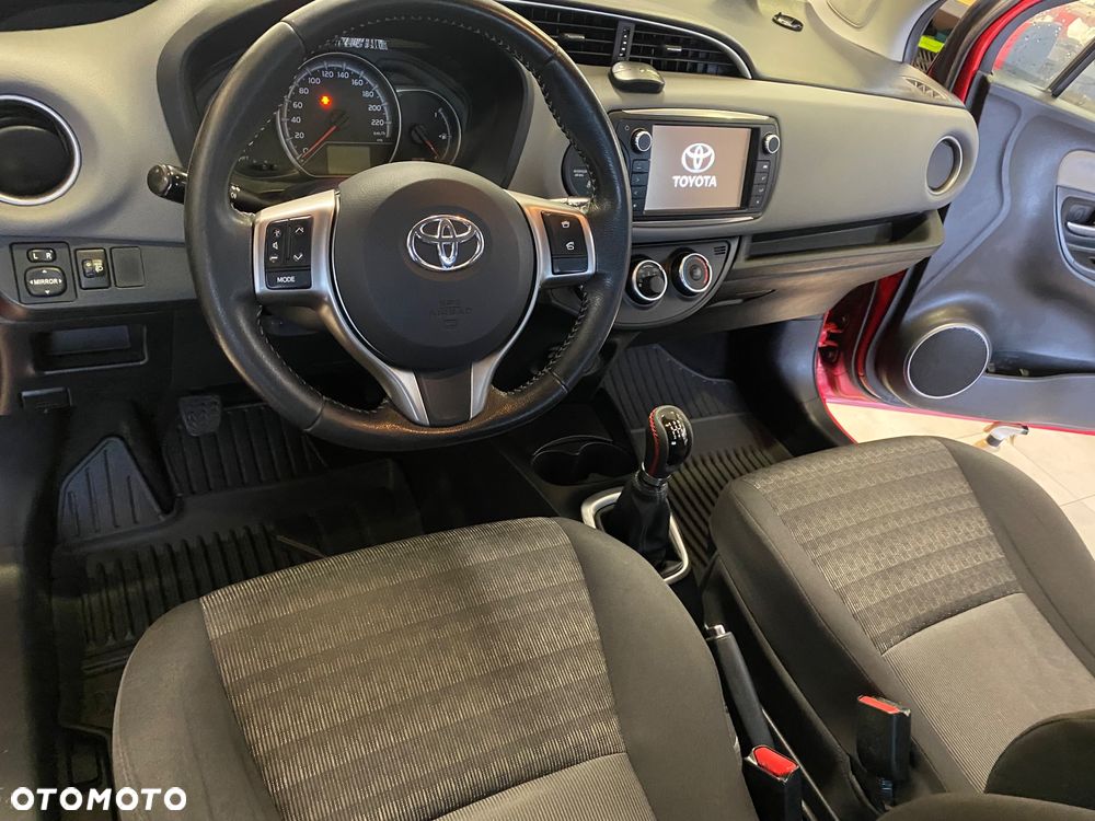 Toyota Yaris 1.0 VVT-i Comfort mit Design-Paket - 5