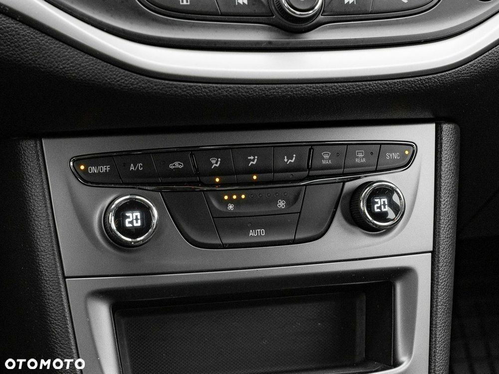 Opel Astra 1.2 T Edition S&S - 18