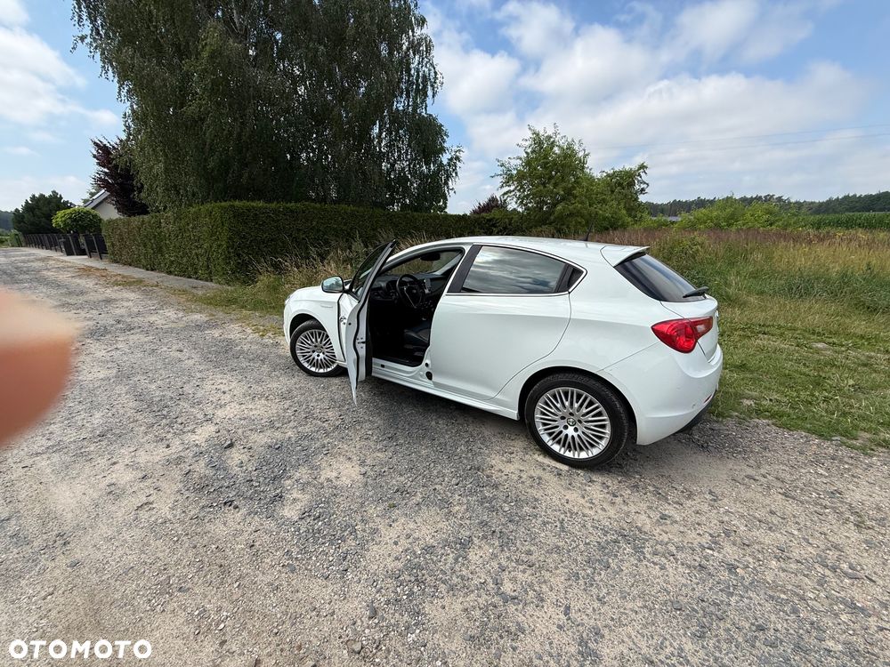 Alfa Romeo Giulietta 1.4 TB MultiAir Exclusive TCT - 4
