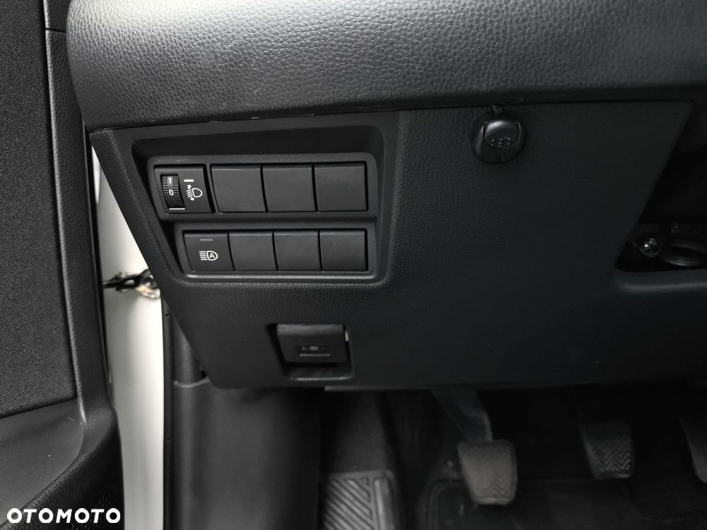 Toyota Yaris - 22