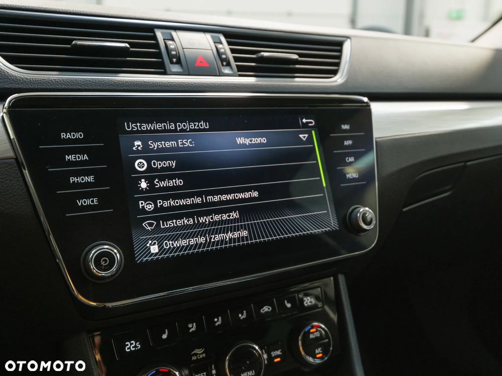 Skoda Superb 2.0 TDI SCR Ambition - 34