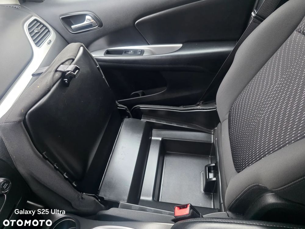 Dodge Journey 2.7 V6 R/T - 32