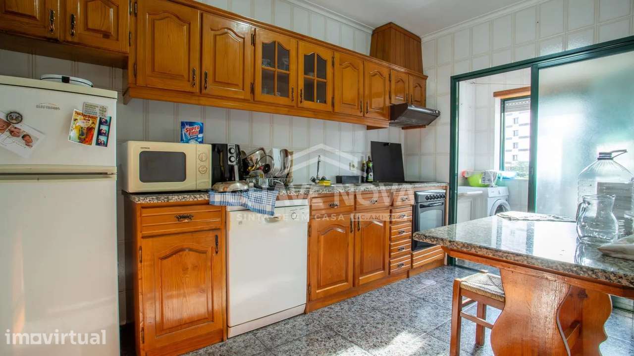 T2 c/ Varanda em Santa Marinha - Grande imagem: 5/34
