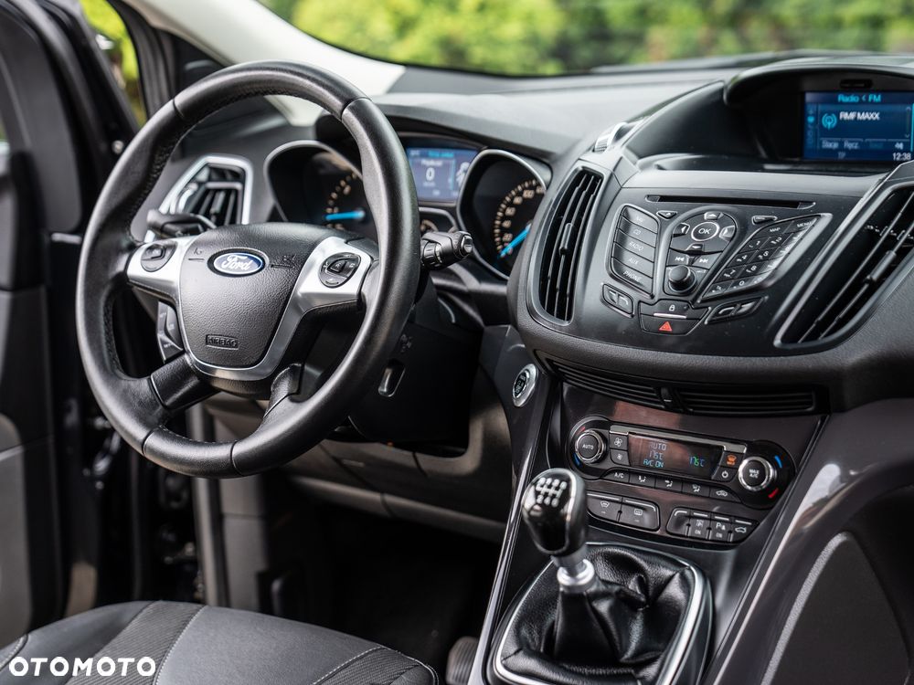 Ford Kuga 2.0 TDCi 2x4 Trend - 28