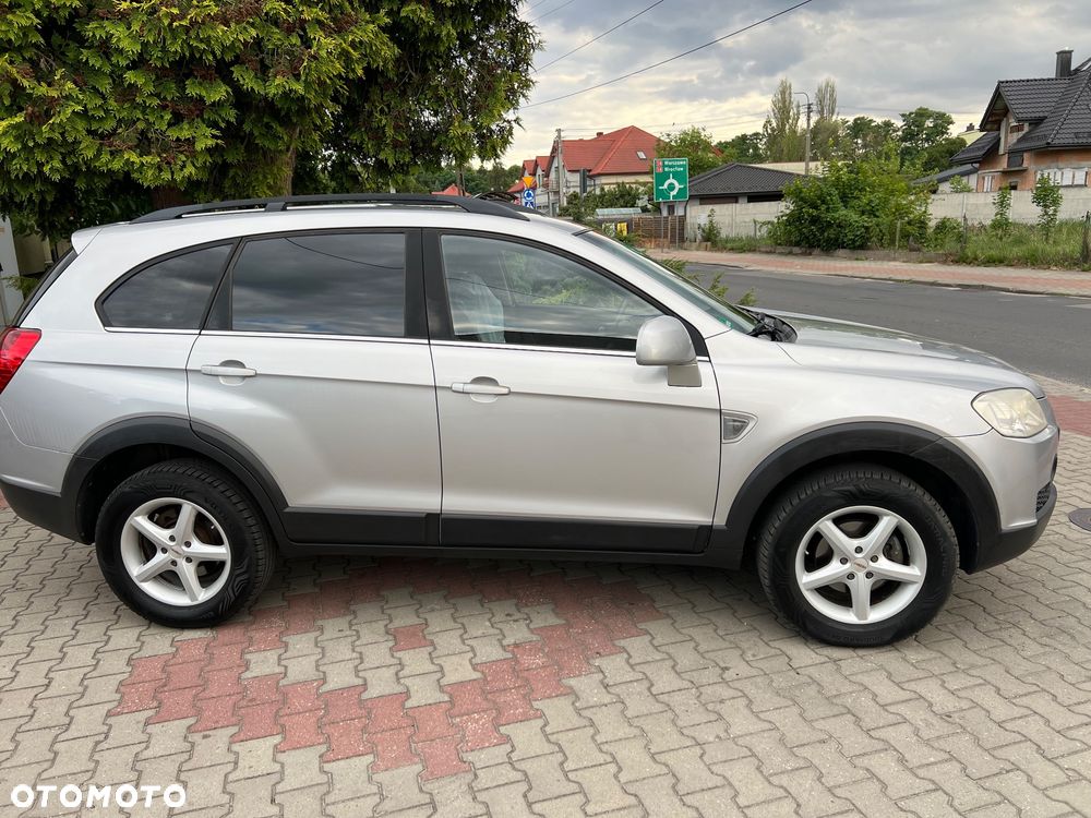 Chevrolet Captiva 2.4 2WD 5 Sitzer LS - 2