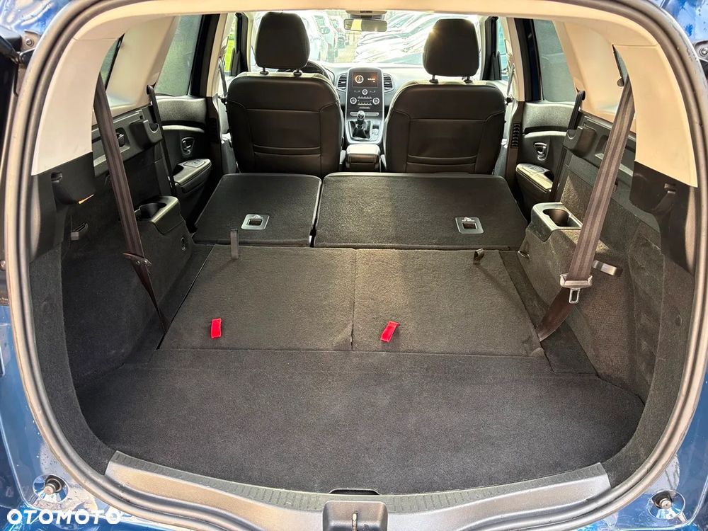 Renault Grand Scenic - 29