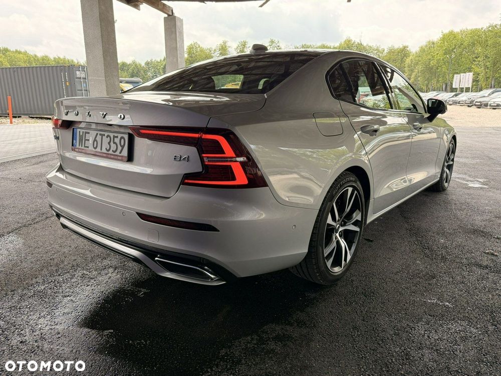 Volvo S60 B4 B R-Design - 6