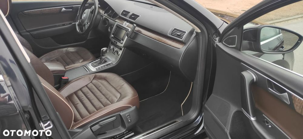 Volkswagen Passat 2.0 TDI Highline DSG - 12