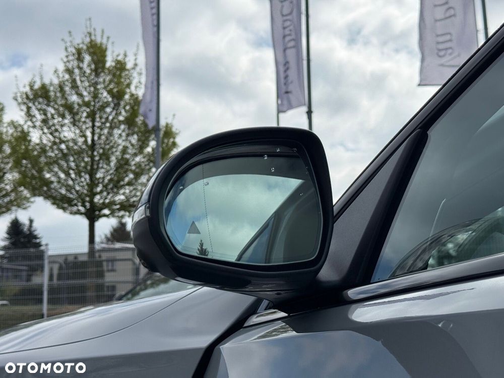 Mercedes-Benz Klasa C 300 mHEV 4-Matic AMG - 10