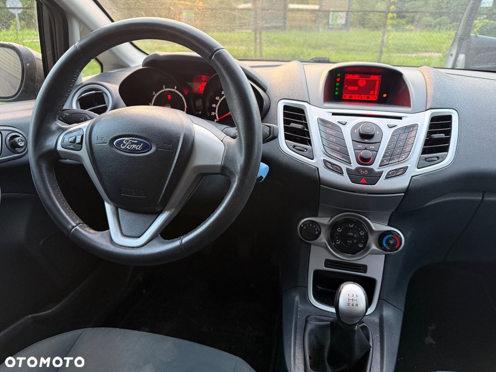 Ford Fiesta - 7