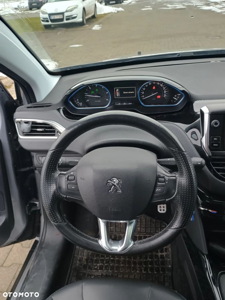 Peugeot 2008 BlueHDi FAP 120 STOP & START Allure - 10