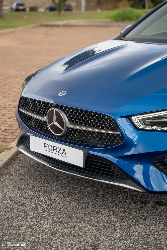 Mercedes-Benz CLA 250 e 8G-DCT Special Edition - 14