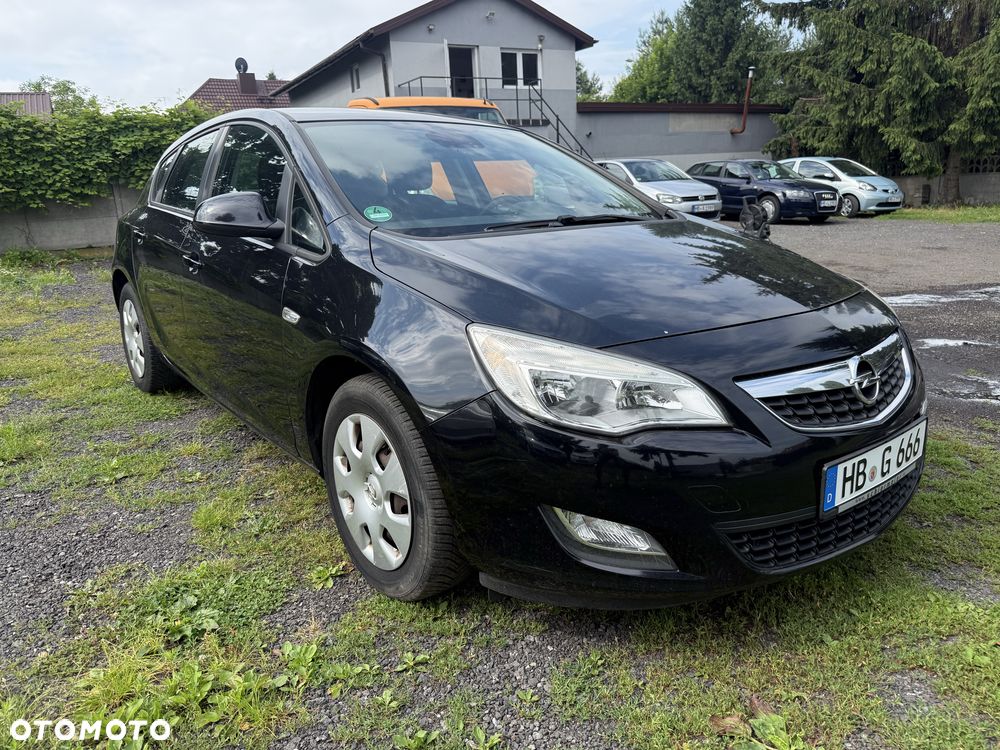 Opel Astra - 2