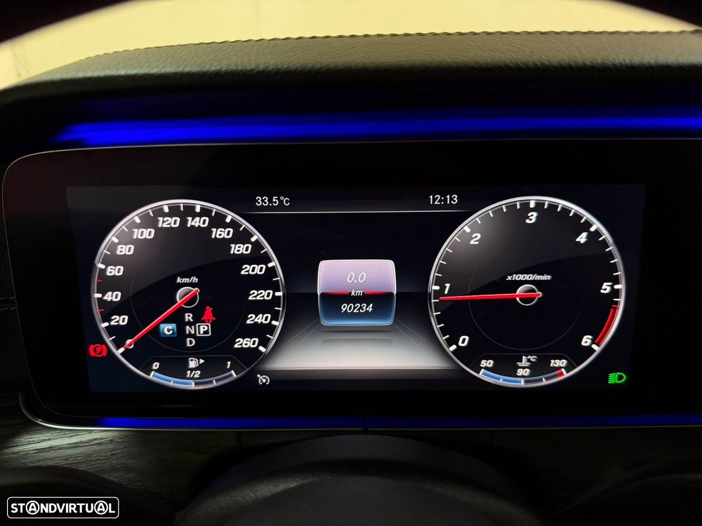 Mercedes-Benz E 220 d AMG Line - 34
