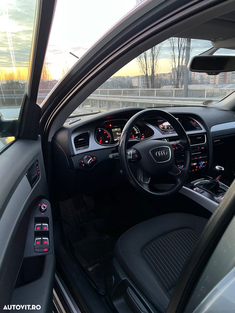 Audi A4 2.0 TDI quattro design - 8