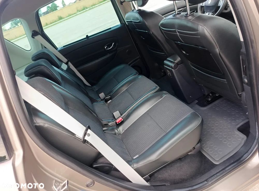 Renault Scenic Energy dCi 130 Euro 6 S&S Xmod Bose Edition - 22