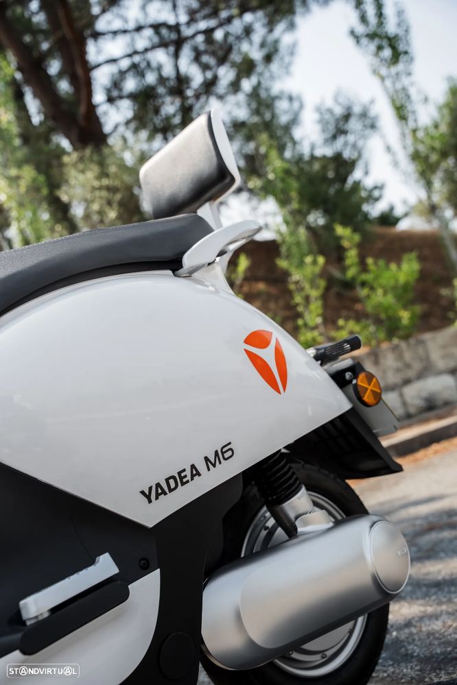 Yadea M6 - 12