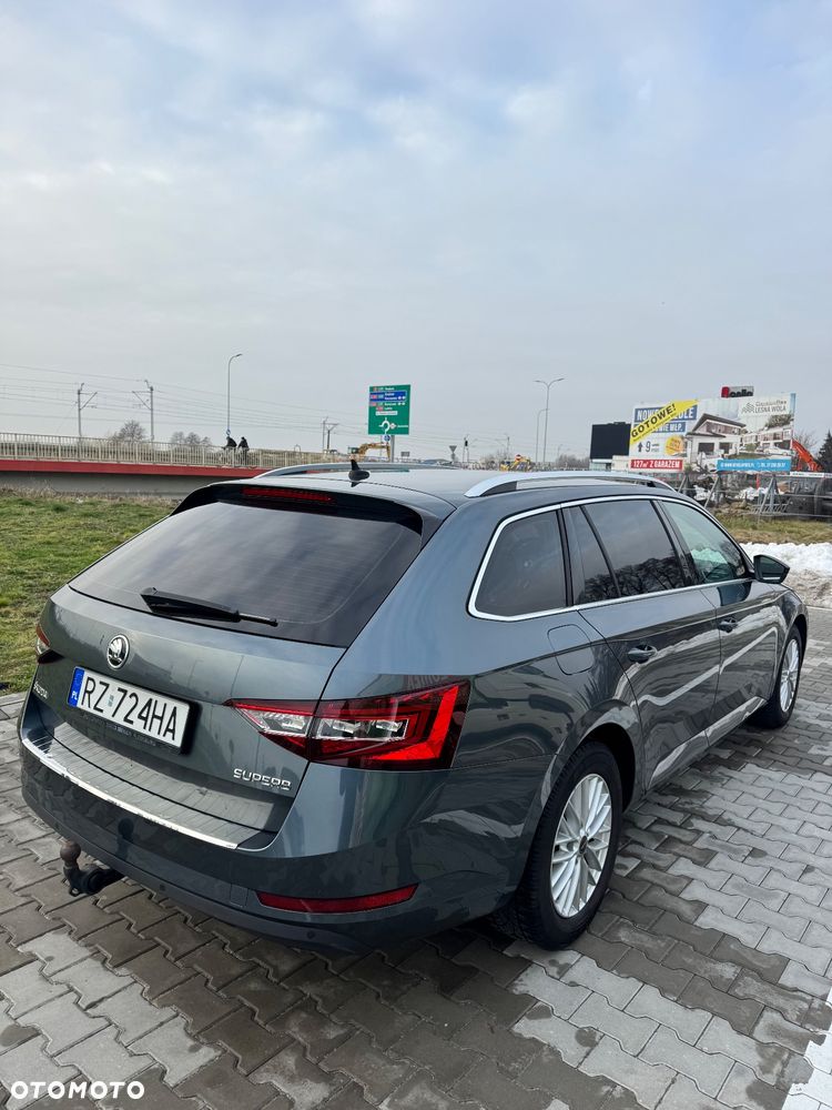 Skoda Superb 2.0 TDI Active DSG - 7