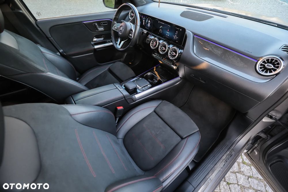 Mercedes-Benz GLA 250 4Matic 8G-DCT AMG Line - 31