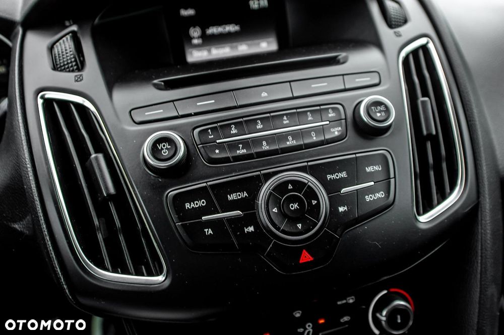 Ford Focus 1.0 EcoBoost Edition Start - 29