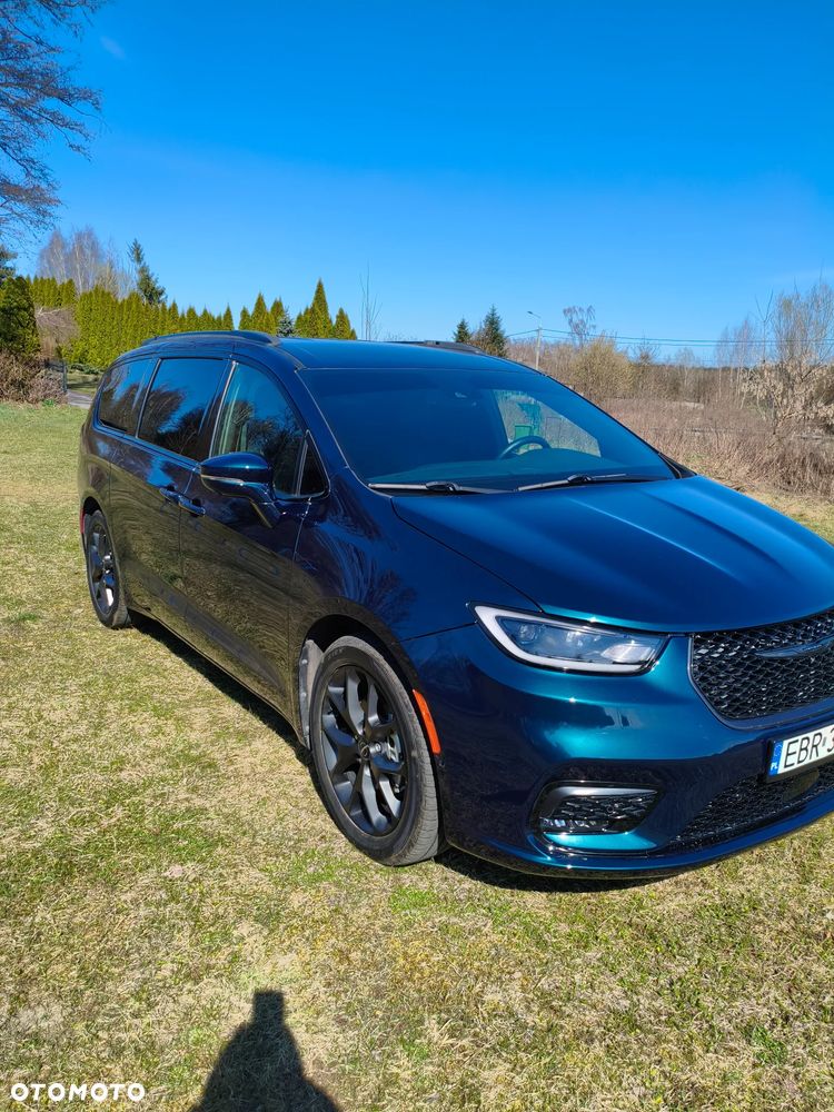Chrysler Pacifica - 13
