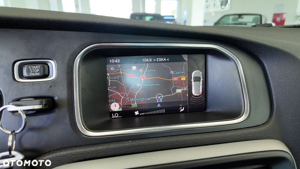 Volvo V40 D2 Kinetic - 28