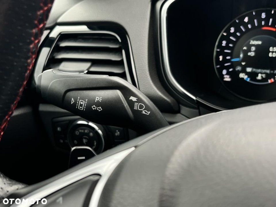 Ford Mondeo - 39
