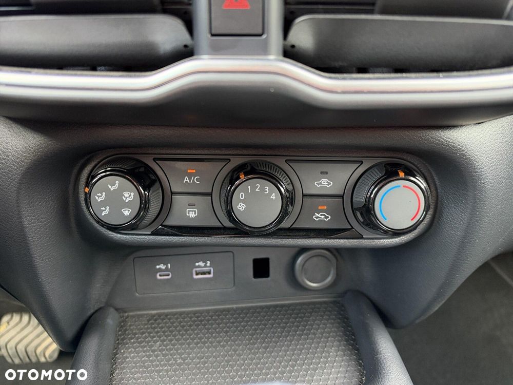 Nissan Juke 1.0 DIG-T Acenta DCT - 23